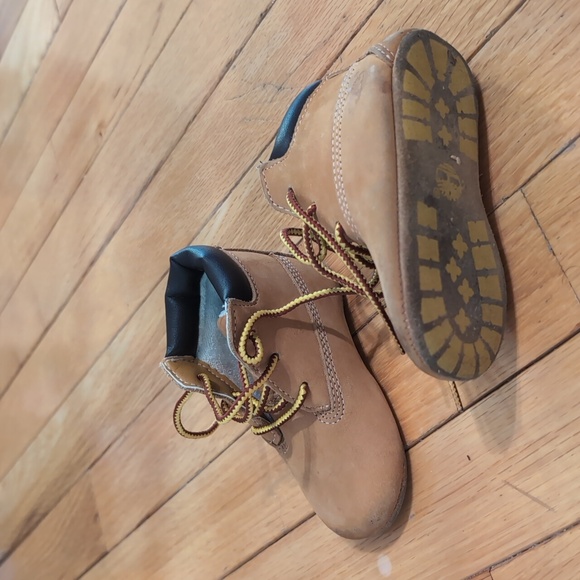 Infant Timberland Boots - Picture 3 of 5